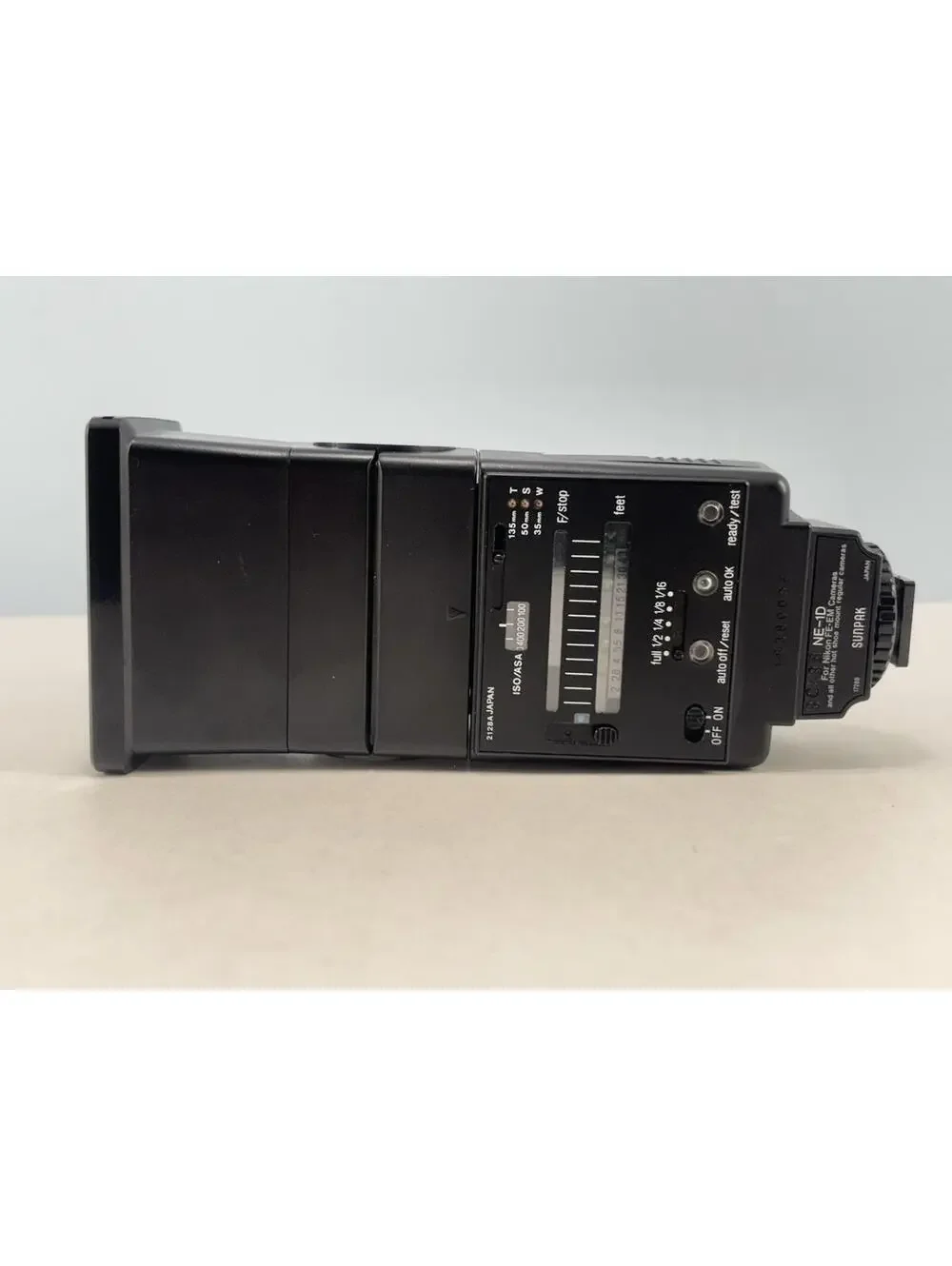 Sunpak autozoom 333 D Thyristor Flash with Manual CORRODED BATTERY TERMINAL
